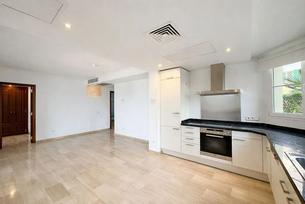 Cuisine - Modernised Ground Floor Flat with Pool in Bendinat