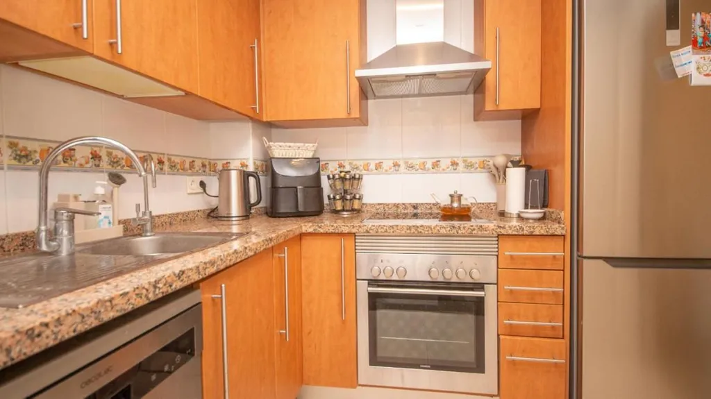 Cuisine - 3-Bed Apartment with Terrace in La Duquesa, Manilva