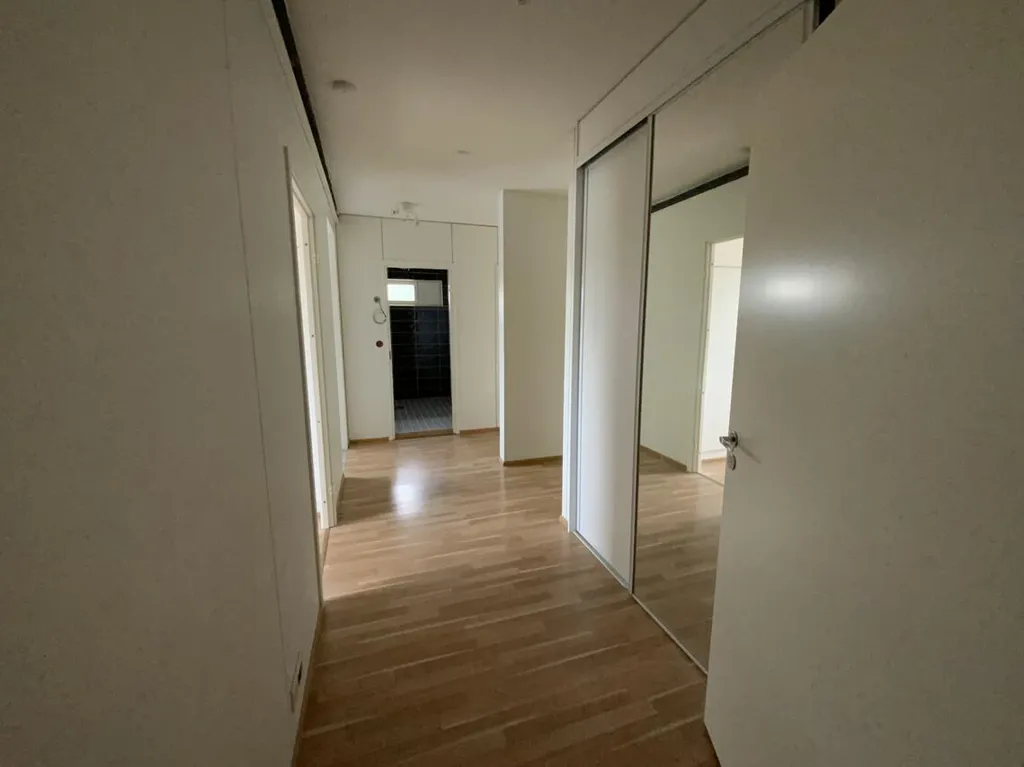 Entrée - 4-Bed Flat with Balcony in Paroalho, Rauma
