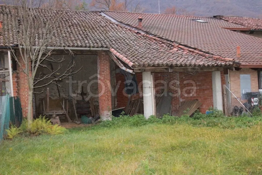 Extérieur - Rustic Property with Garden in Trana