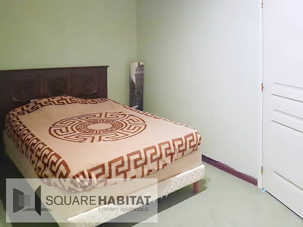 Chambres - Maison avec locataire en place à Plounevez-Quintin
