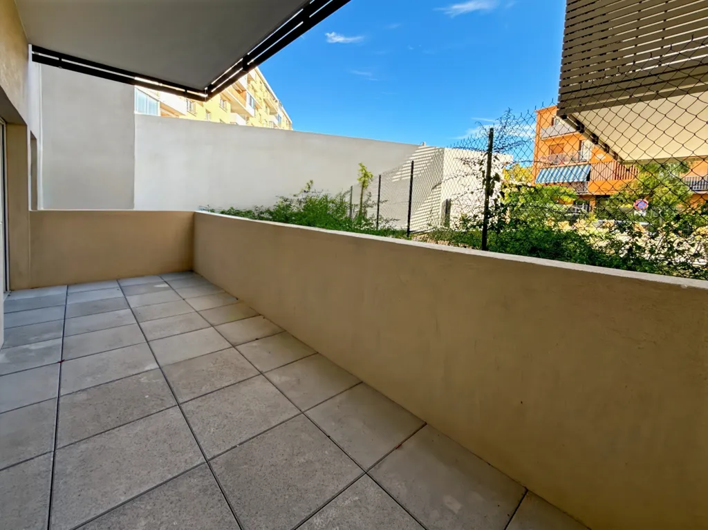 Rõdu - Modern Apartment with Terrace in Toulon Centre