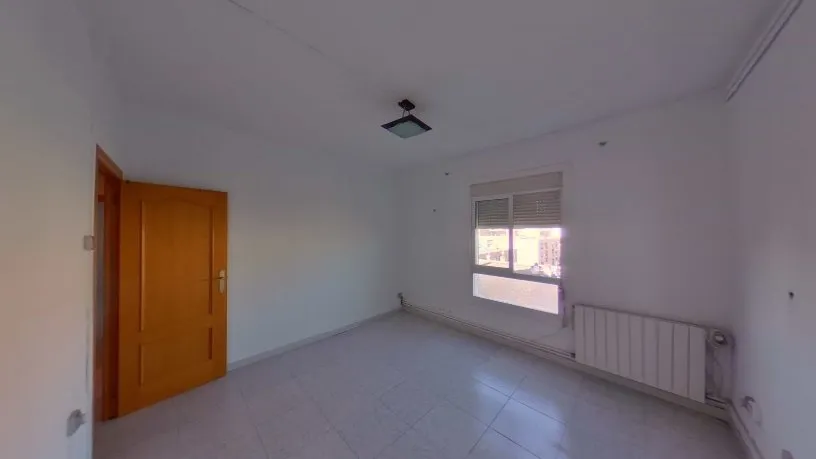 3 magamistoaga korter asukohas Sabadell