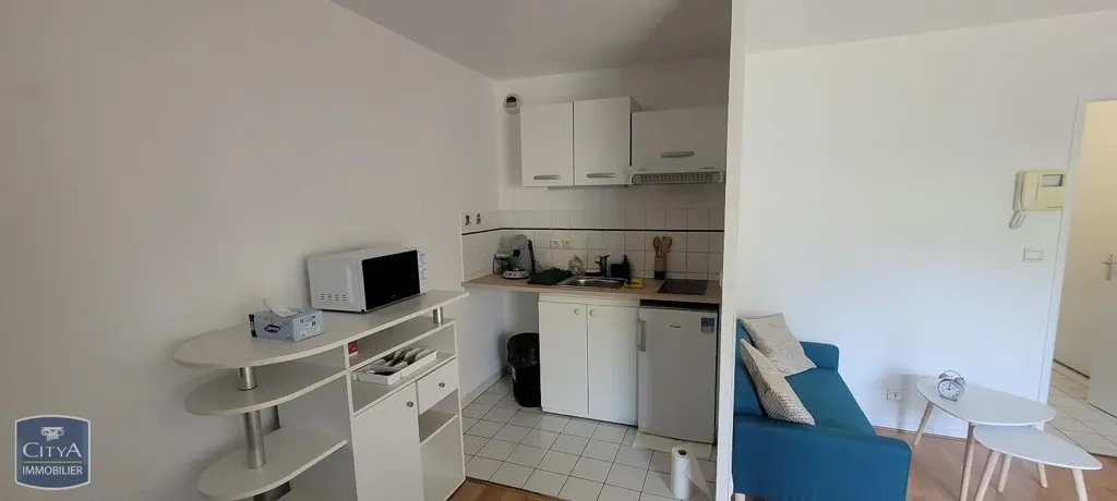 Cuisine - Appartement meublé avec balcon à Besançon
