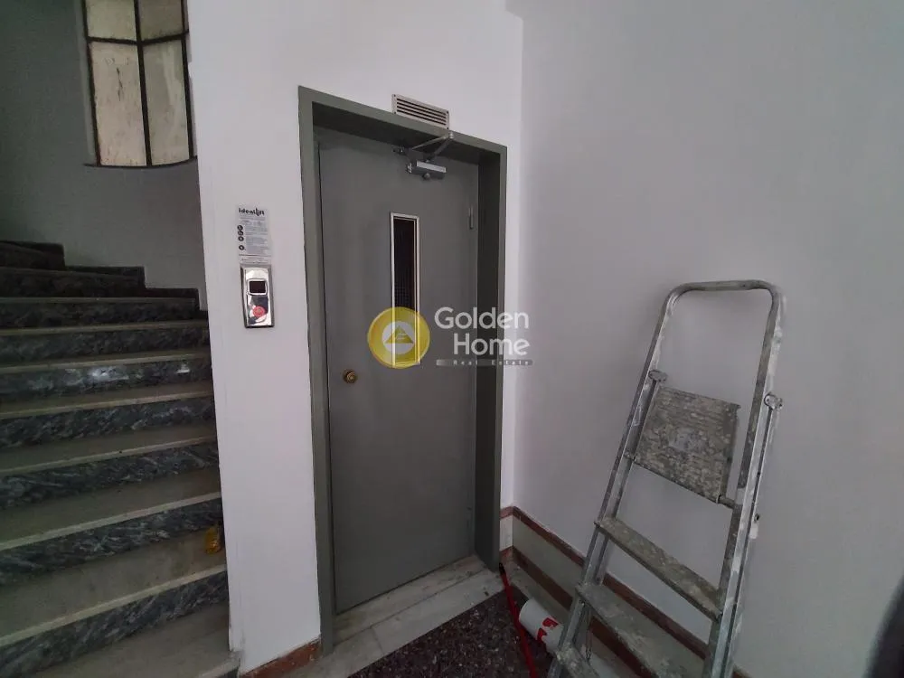 12-room apartment in GR