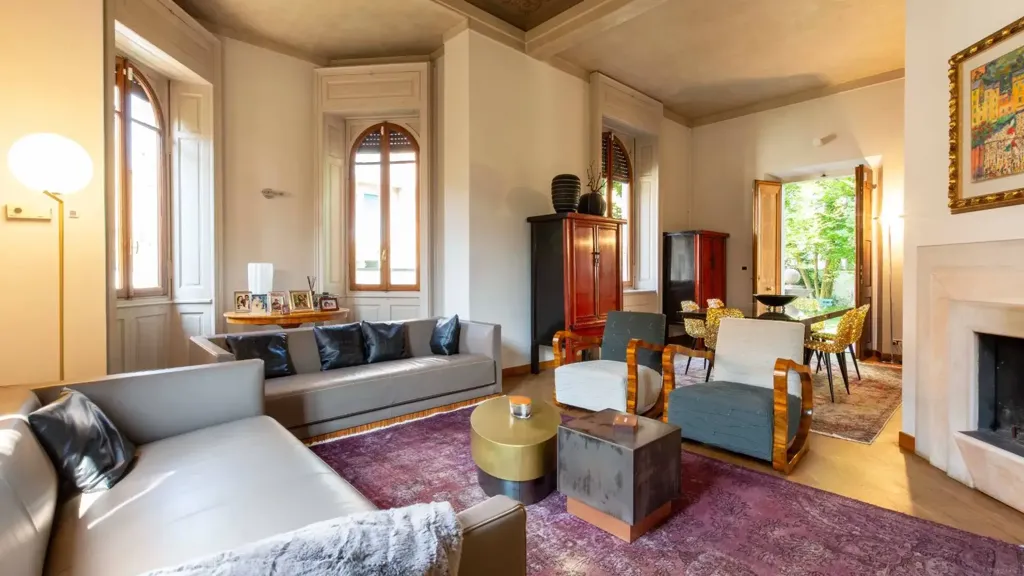 Living Room - 1920s Villa with Garden in Vigevano Centre