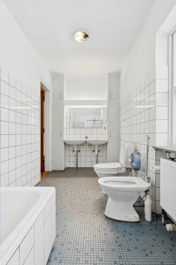 Vannitoad - Villa with Office Space in Odense