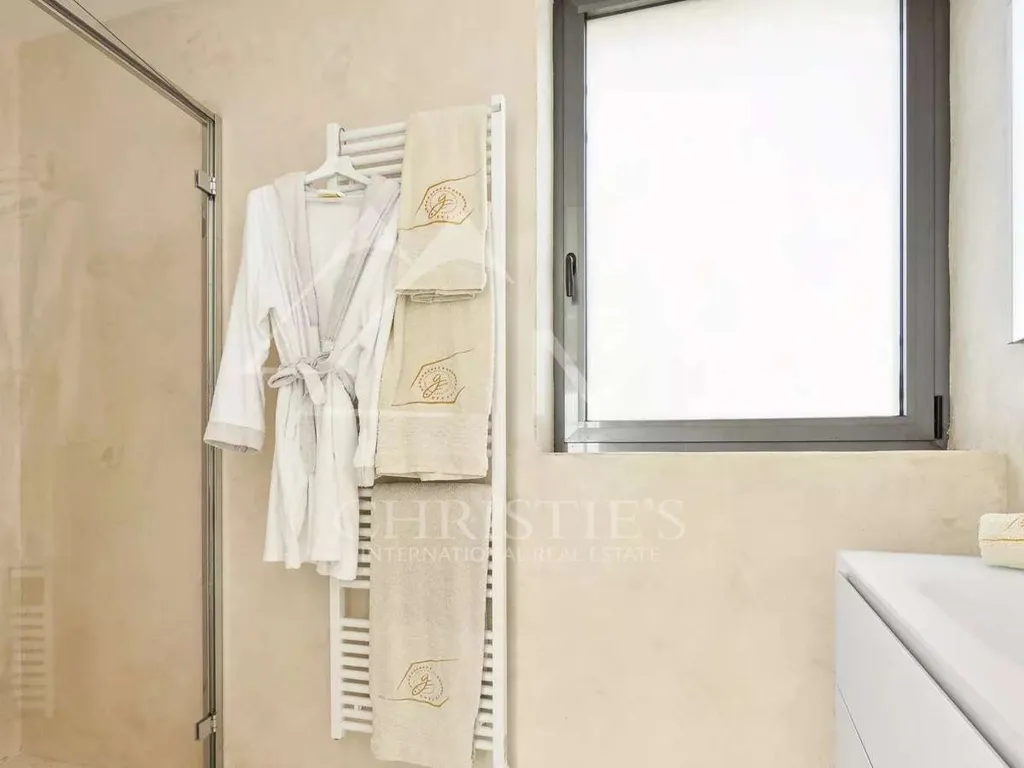 Salles de bain - Villa Moderne avec Vue Mer près de Monaco