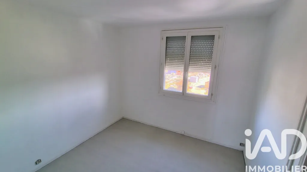 Toad - Apartment with Balcony in Secure Residence