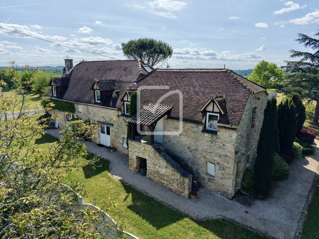 Õhuvaade - Luxury House with Pool in Calès