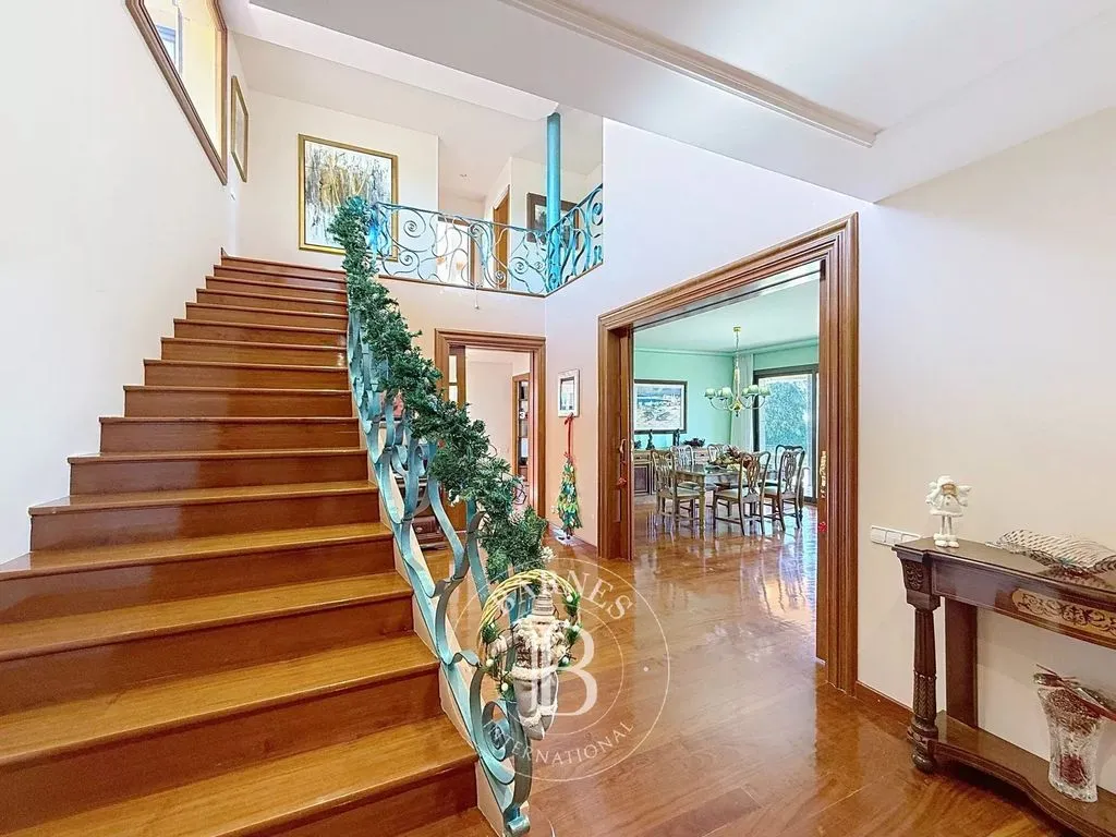 Toad - Luxury Villa with Pool in El Masnou