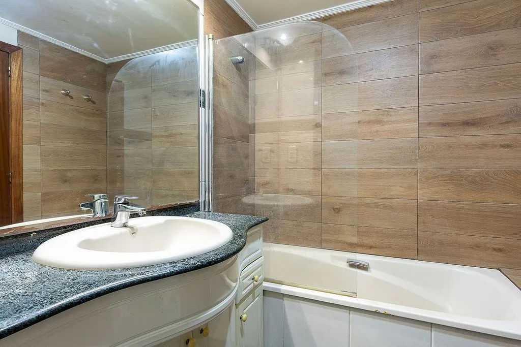 Salles de bain - Apartment with Castle Views in Sagunto