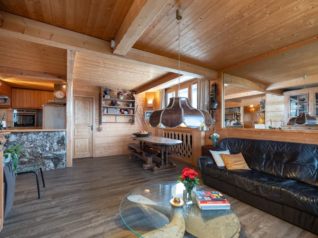 Living Room - Charming Apartment with Mountain View in Courchevel 1850