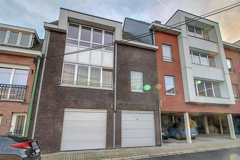 Extérieur - Appartement Duplex avec Terrasse au Centre de Mouscron