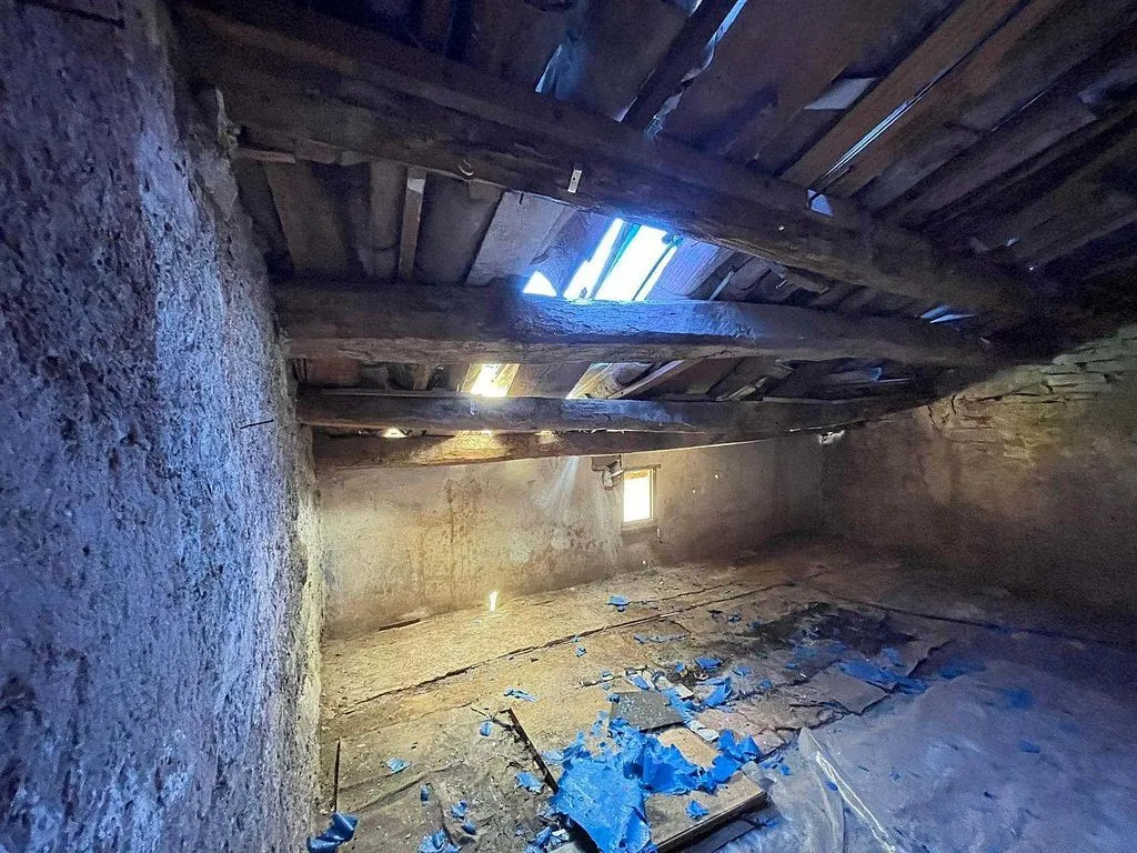 Toad - Stone Semi-detached House with Garden in Moià