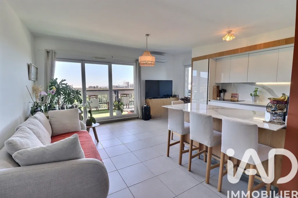 Köök - Modern Apartment with Panoramic Terrace in Marseille 13009