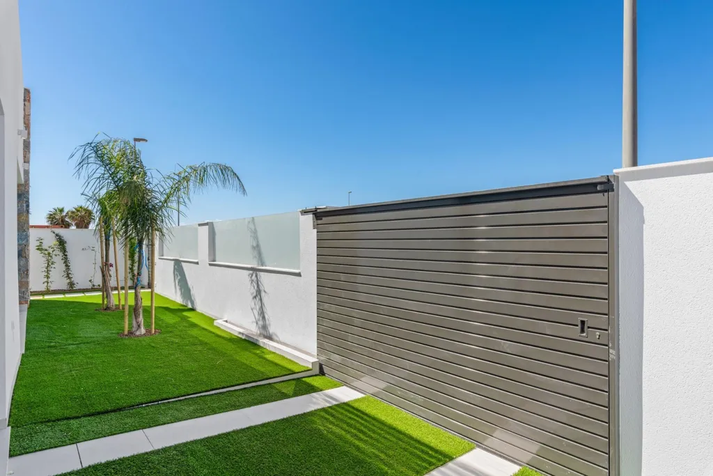 Aed - Newly Built Villa with Pool in Los Alcázares