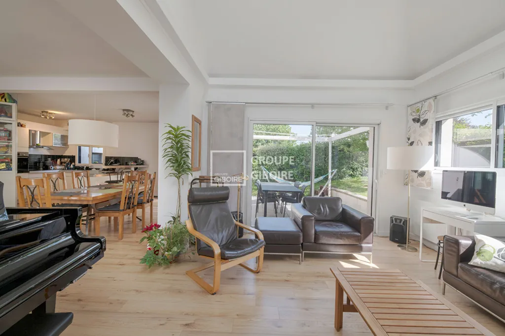 Séjour - Maison d'Architecte avec Jardin à Bellevue