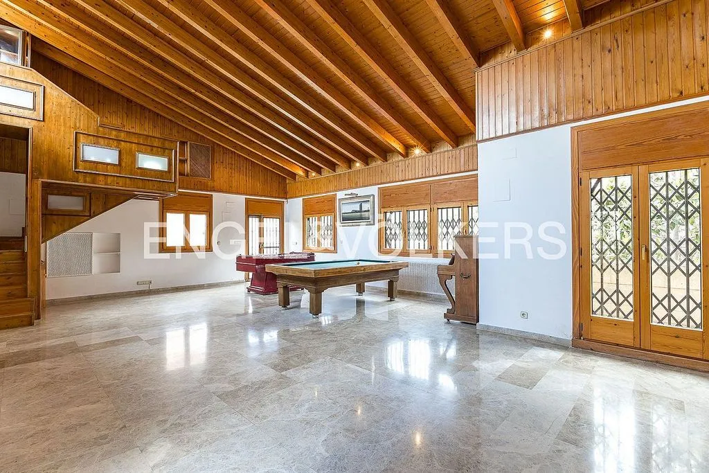 Wohnzimmer - Señorial House with Pool in Sant Just Desvern