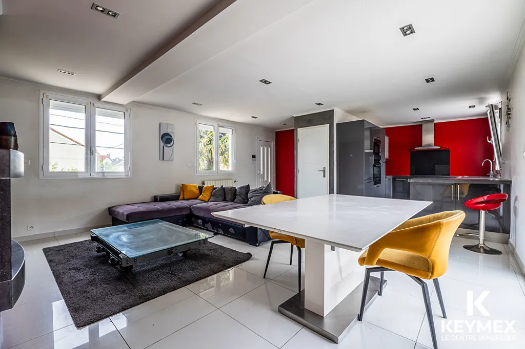 Salle à manger - Maison avec Jardin et Rez-de-Jardin à Domont