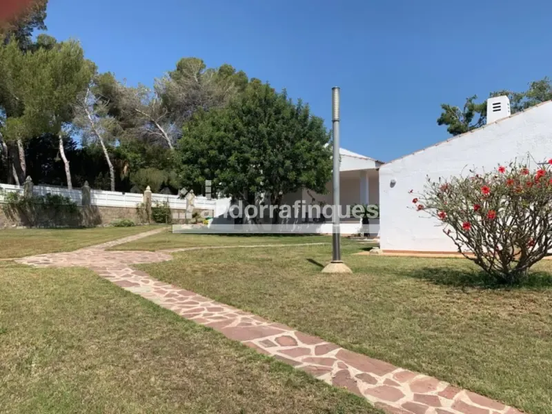 Jardin - Luxury Chalet with Pool in Urbanisation Berà