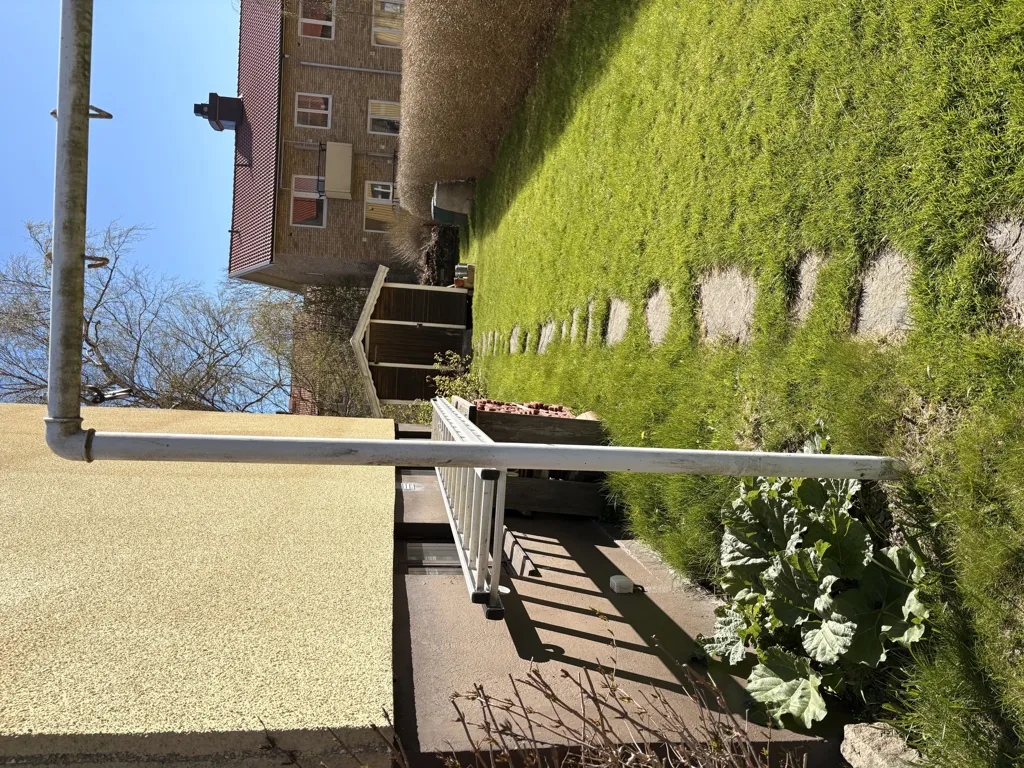 Aed - Two-Room Apartment with Balcony in Sävedalen