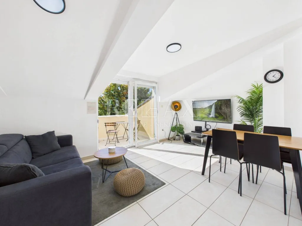 Elutuba - Apartment with Sea View in Crikvenica Centre