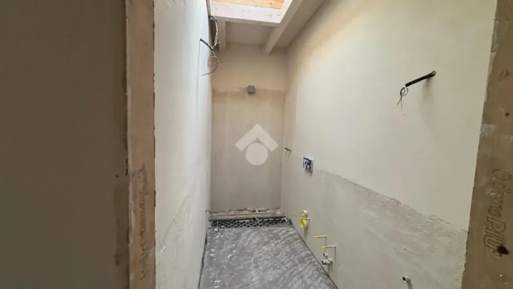 hallway_entrance
