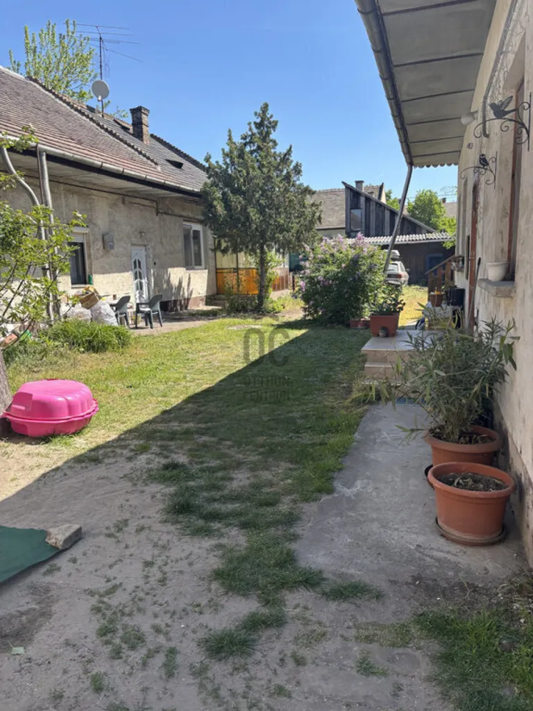 Giardino - Three-bedroom House with Garden in Budapest 20th District