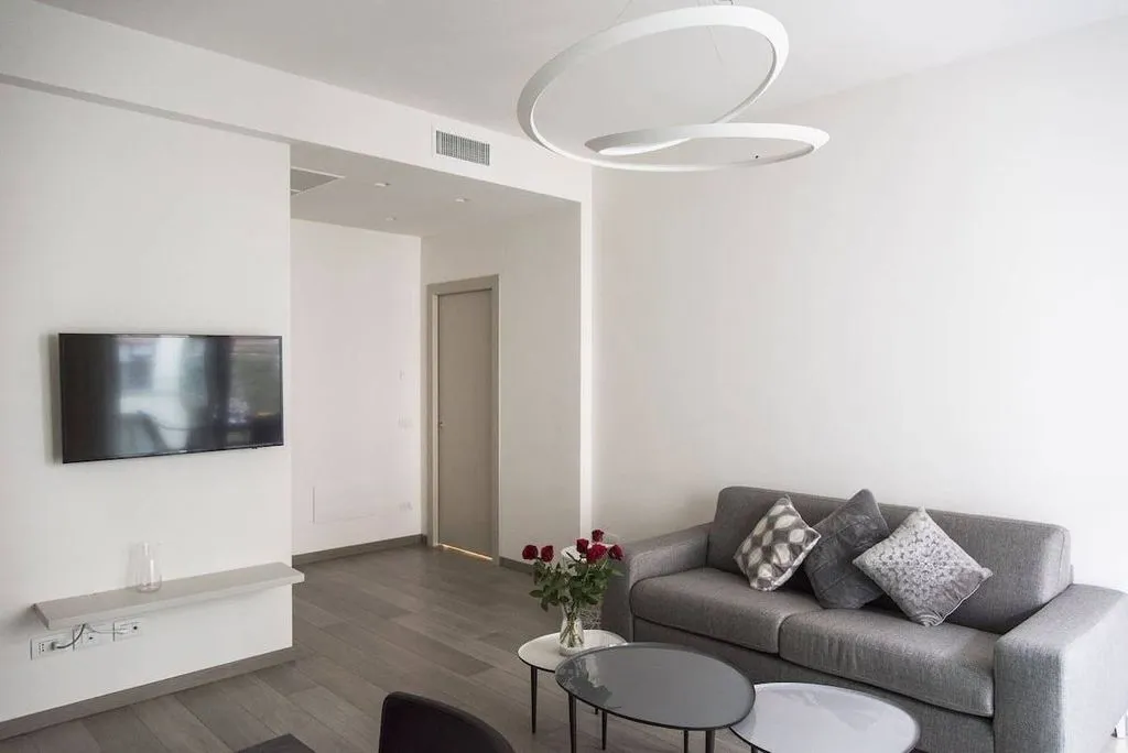Elutuba - 1-Bedroom Flat with Corner Terrace in Milan
