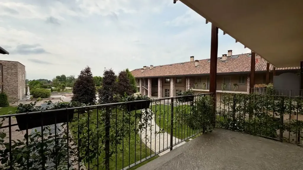 Rõdu - Contemporary Apartment with Golf Resort Access in Bogogno