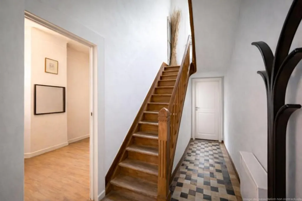 Toad - House with Basement in Woluwe-Saint-Pierre
