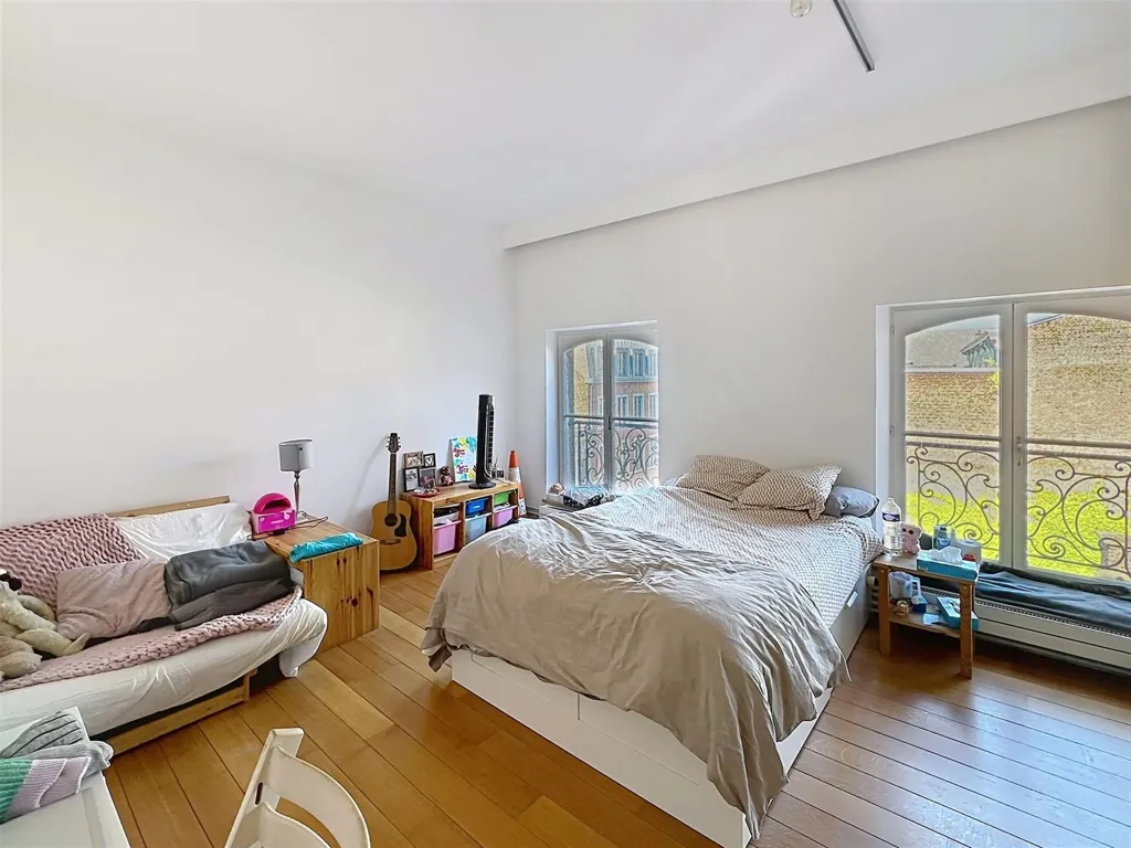 Chambres - Appartement de Luxe avec Garage et Jardin à Liège