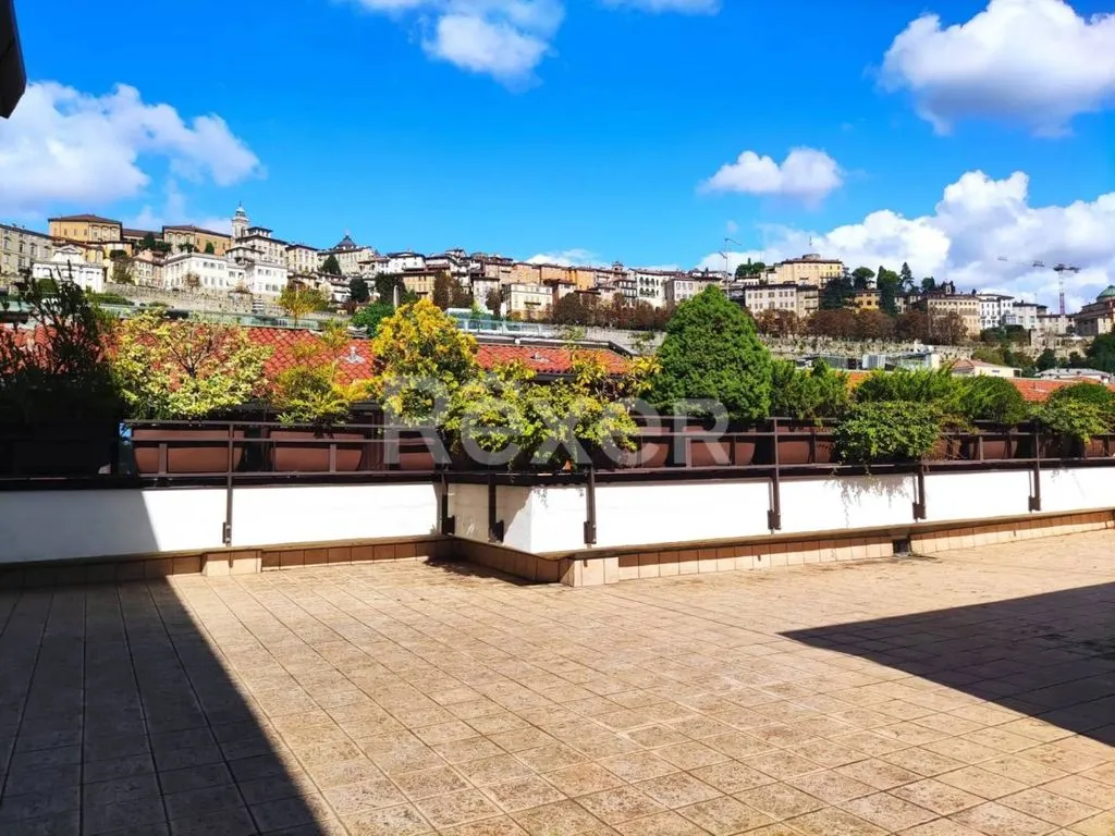 Terrasse - Luxury Penthouse with Terraces in Bergamo