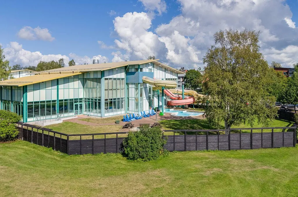 Bassein - Bright Apartment with Balcony in Stenkumlet