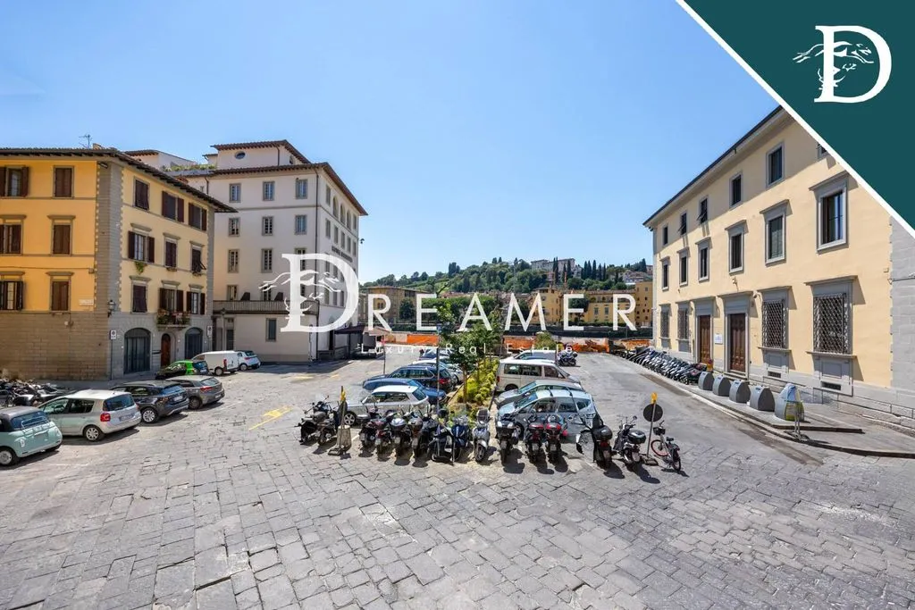 Jardin - Luxury Apartment with Garage in Florence