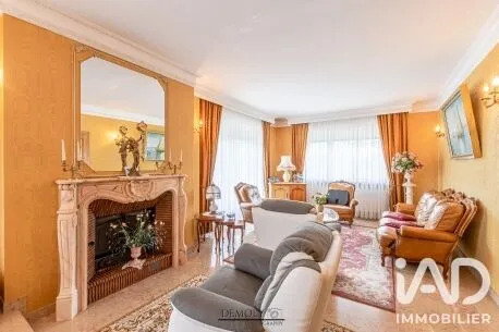 Séjour - Maison de 6 Pièces avec Terrasse à Lexy