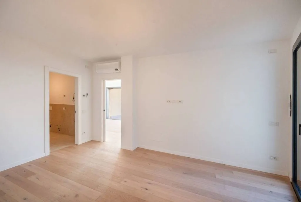 Pièces - Luxury Apartment with Pool in Torri del Benaco
