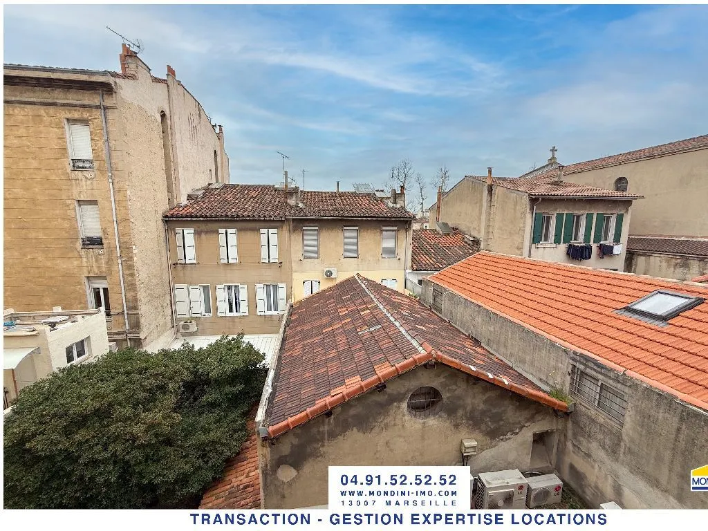 Terrasse - T2 Duplex Refait au Calme à Marseille