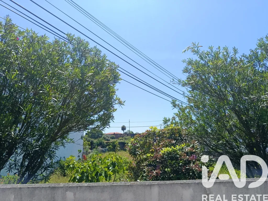 Aed - Buildable Plot with Church View in Beiriz
