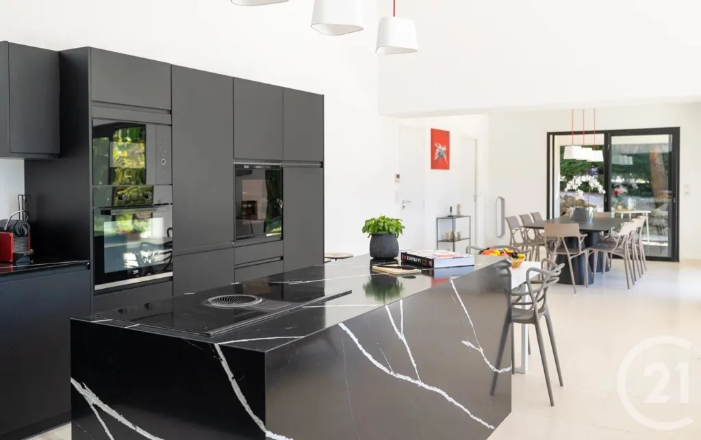 Cucina - Contemporary Villa with Pool in Roquefort-les-Pins