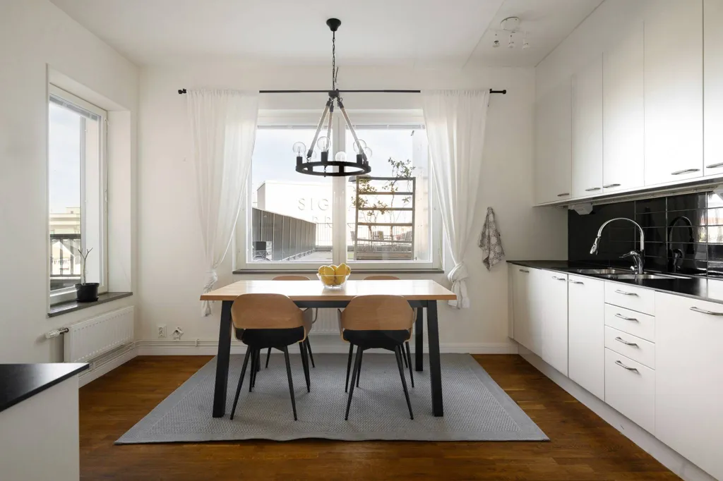 Söögituba - Apartment with Double Balconies in Sundbyberg