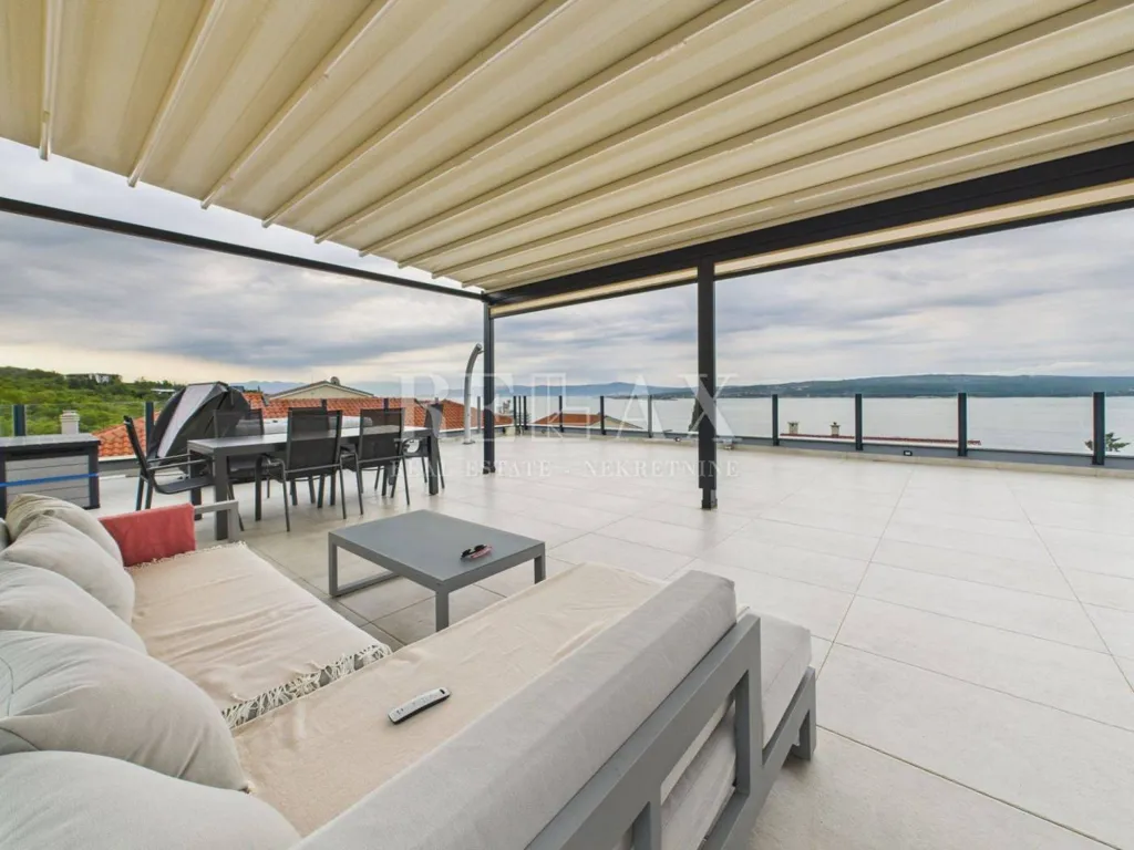 Terrasse - Two Apartments with Sea View in Crikvenica