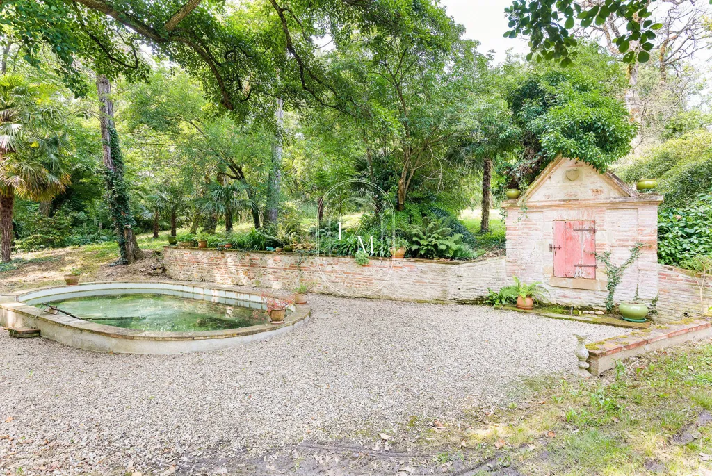 Piscine - Château Historique avec Parc à Saint-Sulpice-La-Pointe