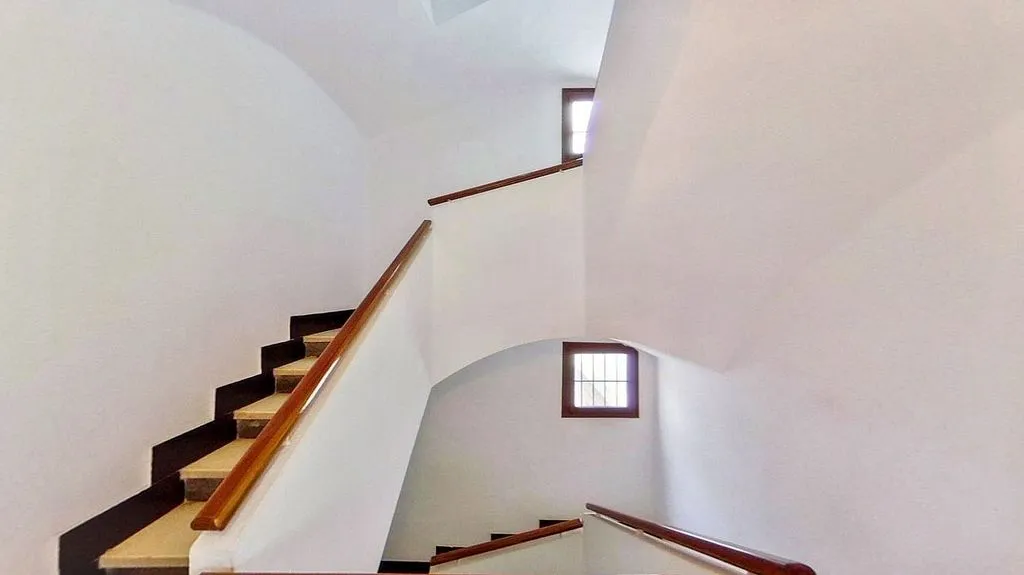 Pièces - Apartment with Lift in Godelleta