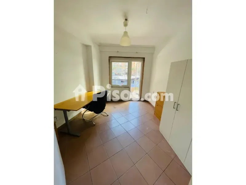 Bureau - Corner Flat with Terrace in Alicante's Old Town