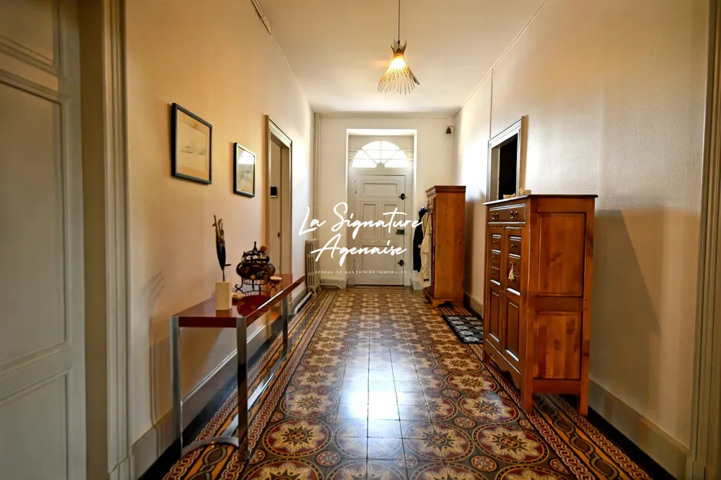Entrée - Maison en Pierre avec Piscine à Montesquieu