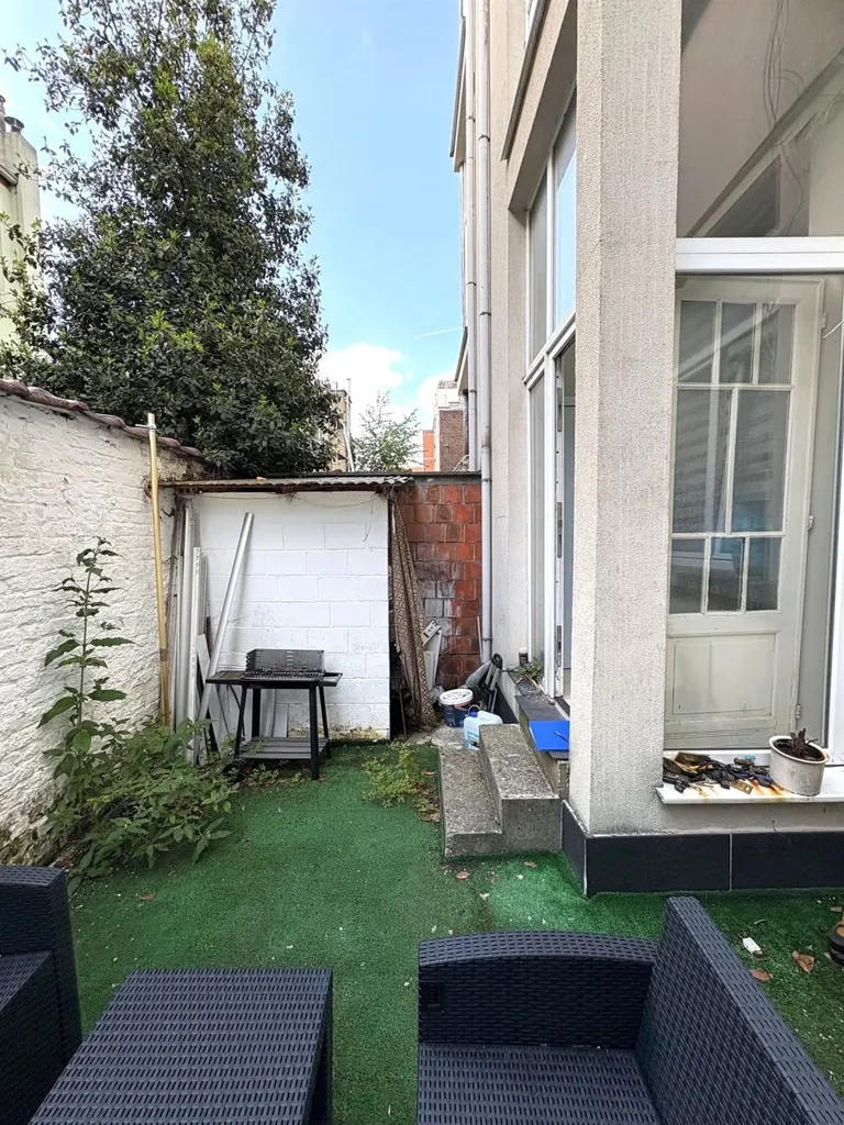 Aed - Apartment with Garden in Forest