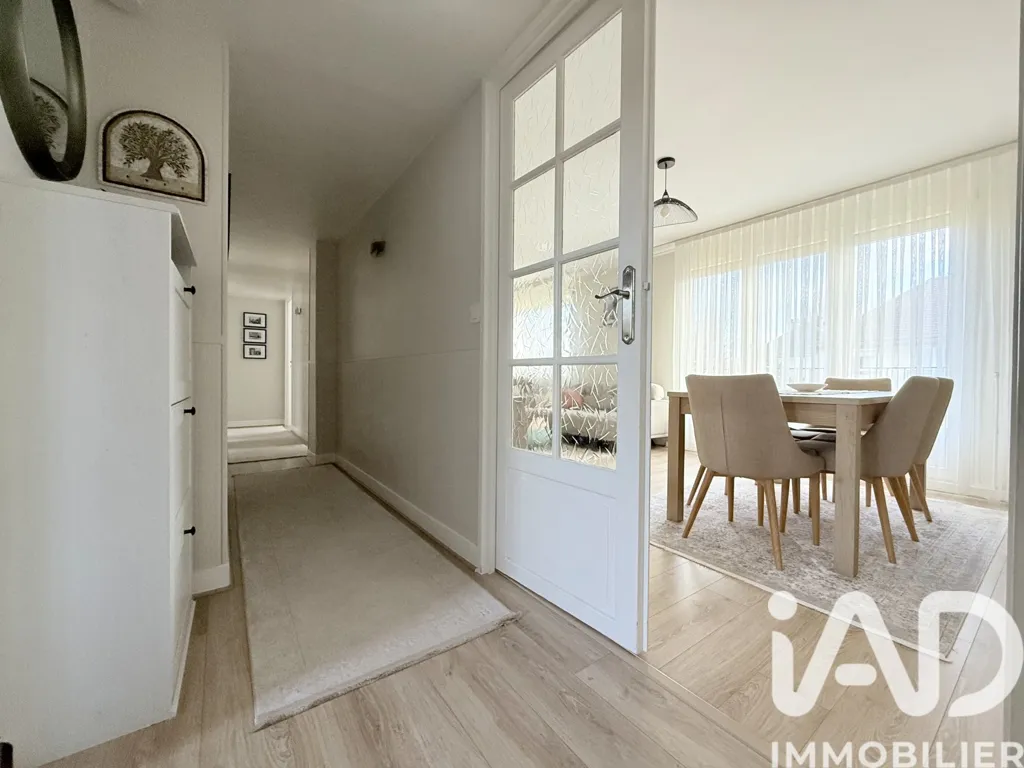 Salle à manger - Appartement 5 Pièces avec Balcon à Groslay