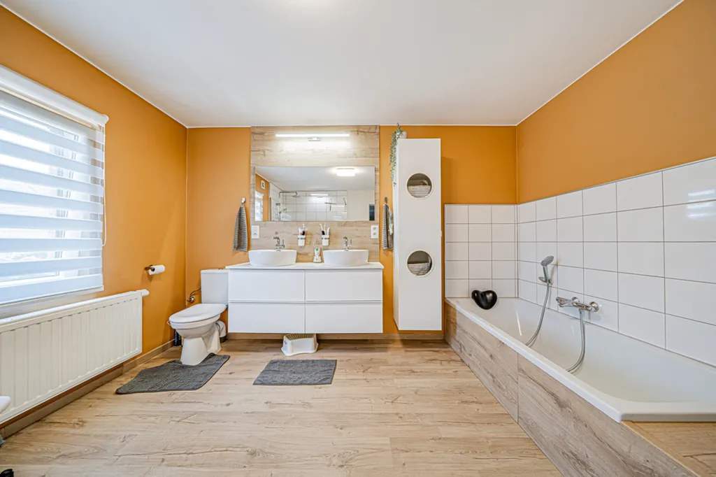 Bagni - House with Pool in Haillot